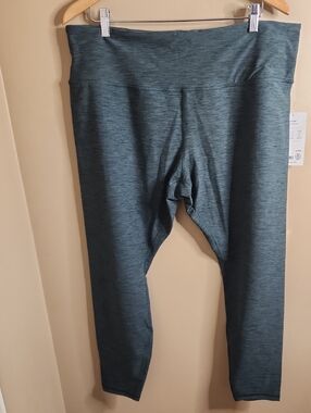 Athleta Elation Softluxe Tight in Pine Heather Size 2X. NWT.